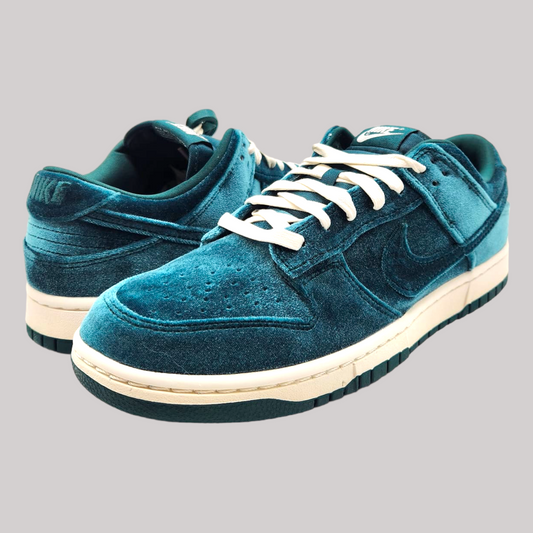 Nike Dunk Low "Velvet Teal"