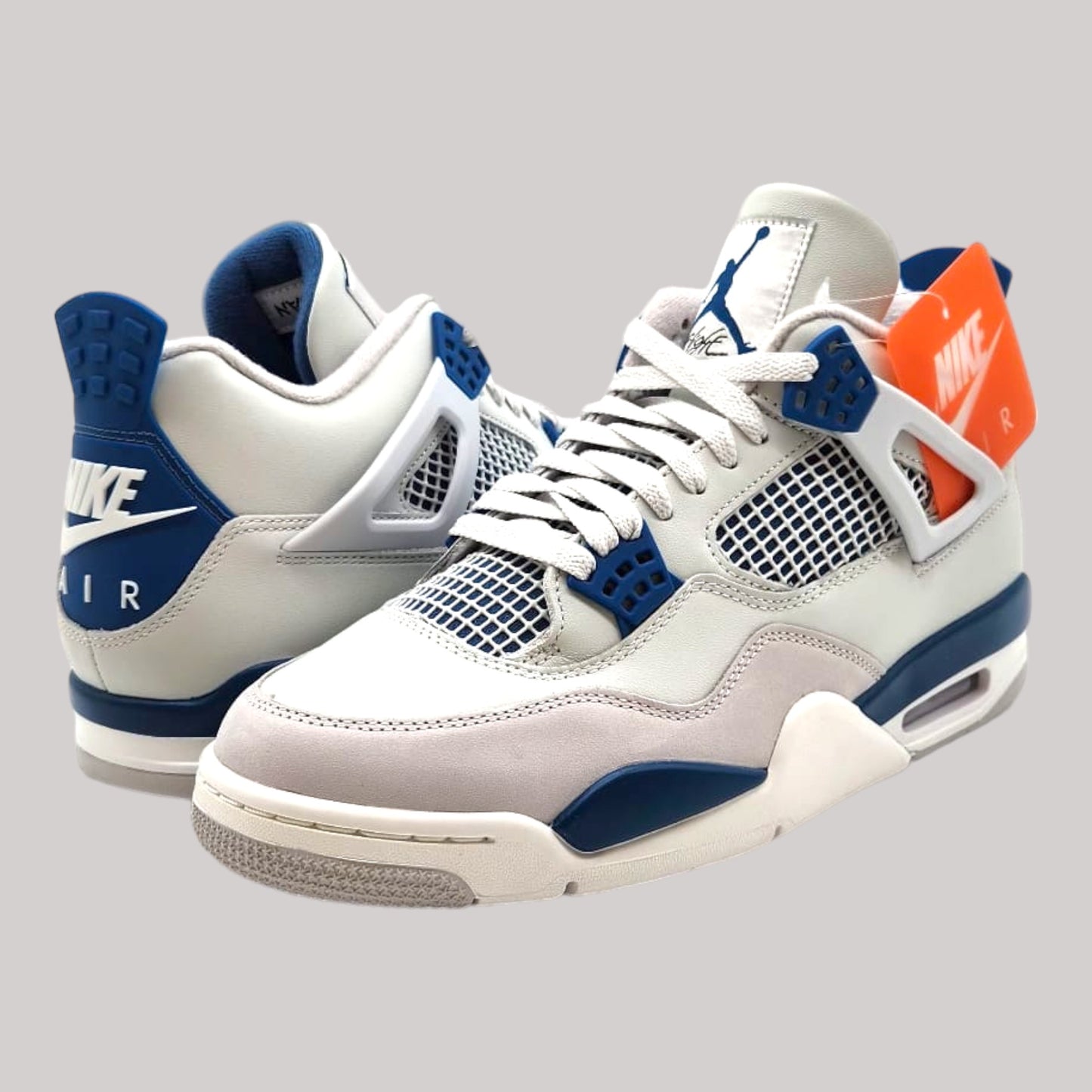 Jordan 4 "Military Blue"