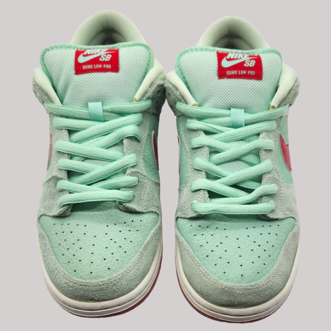 Nike SB Dunk Low "Medium Mint" (Used)